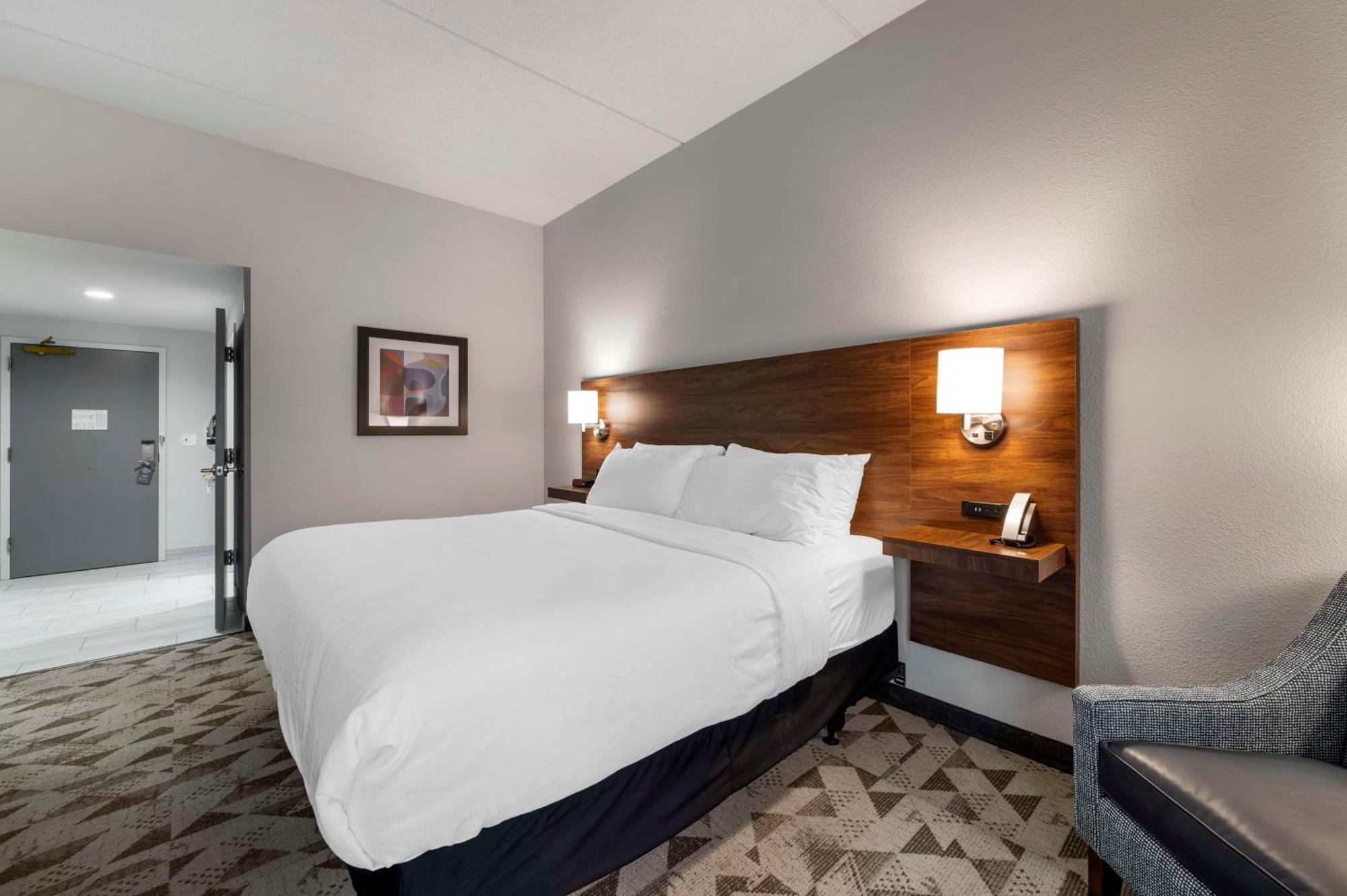 Best Western Plus Harrisonburg Exterior photo